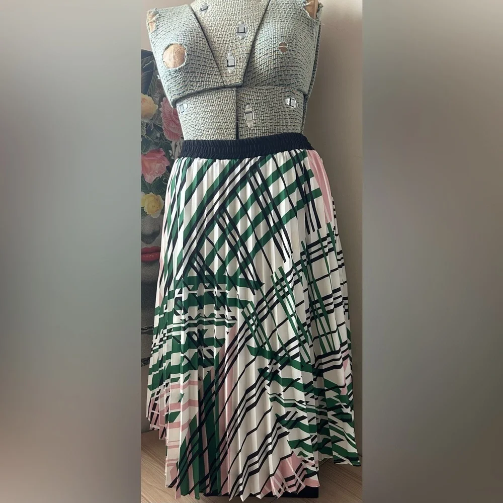 ELOQUII ABSTRACT PRINT PLEATED MIDI SKIRT 22/24 FULLY LINED, ELASTICATED WAIST